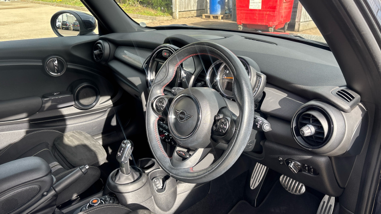 MINI Hatchback 1.5 Cooper Sport II 3dr Auto Petrol Hatchback
